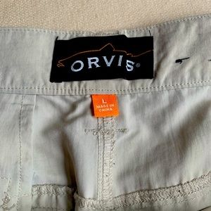 Men’s Orvis shorts. Size L. EUC. Cream color.